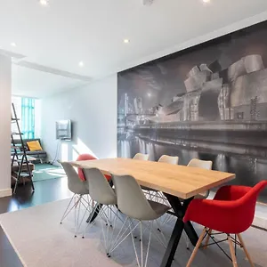 Big Lux Beachcity Ap 01 , Bilbao Spanje